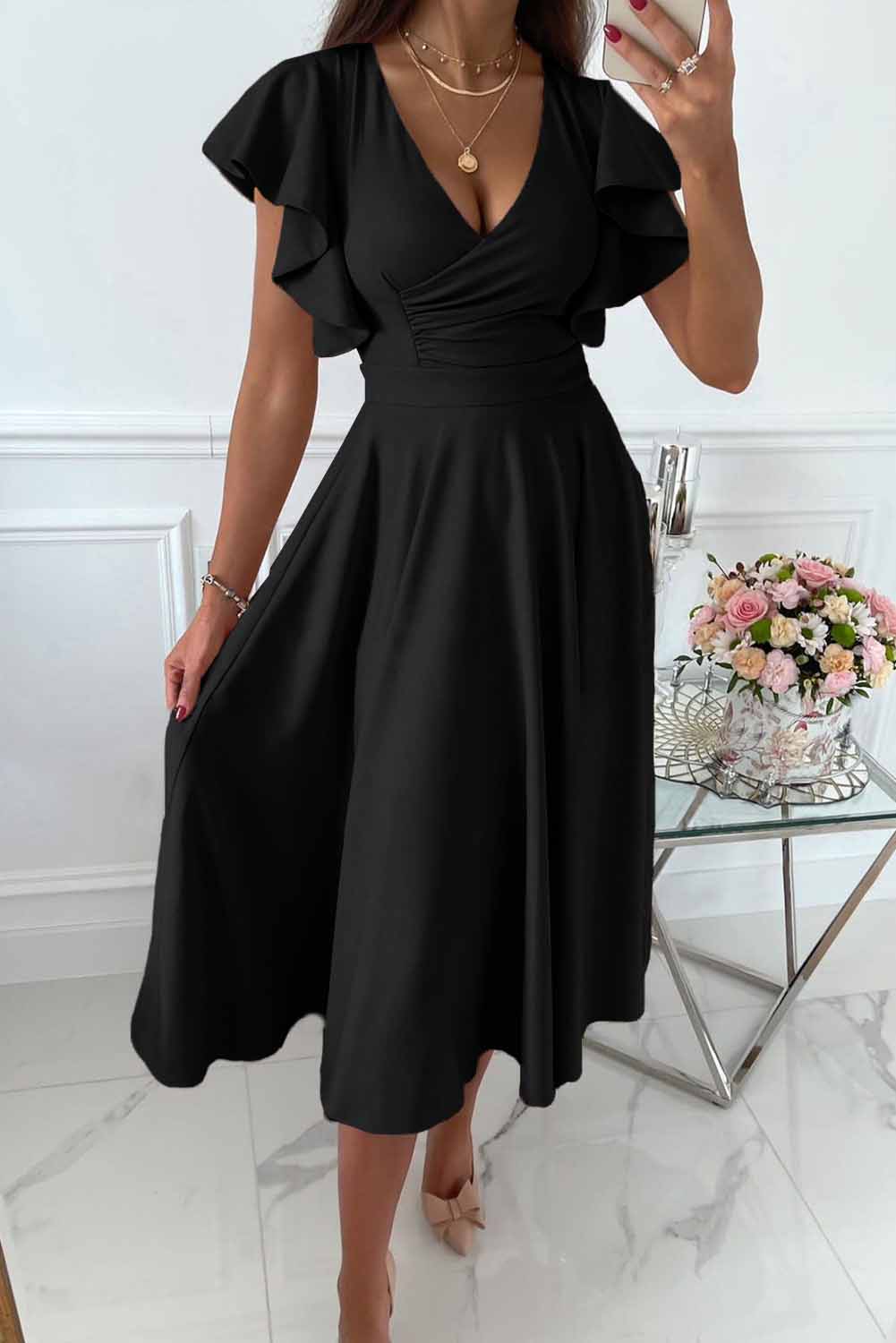 Bianca - Long dress with ruffles and V-neck