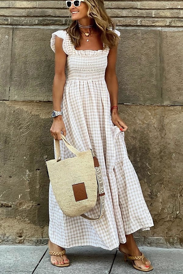 Alejandra - Fashionable maxi dress with check pattern